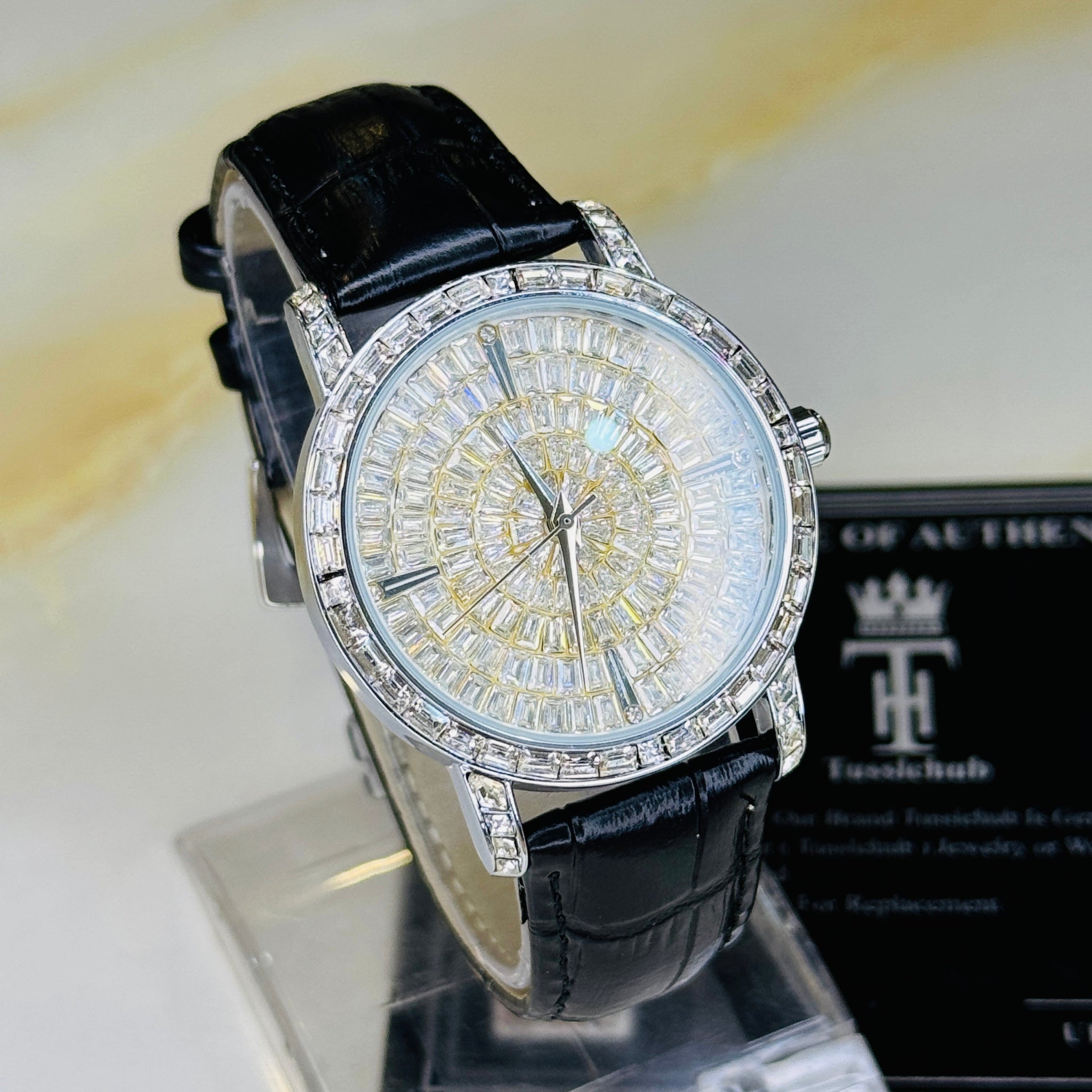 Round Zircon Dial Leather Strap Watch For Her