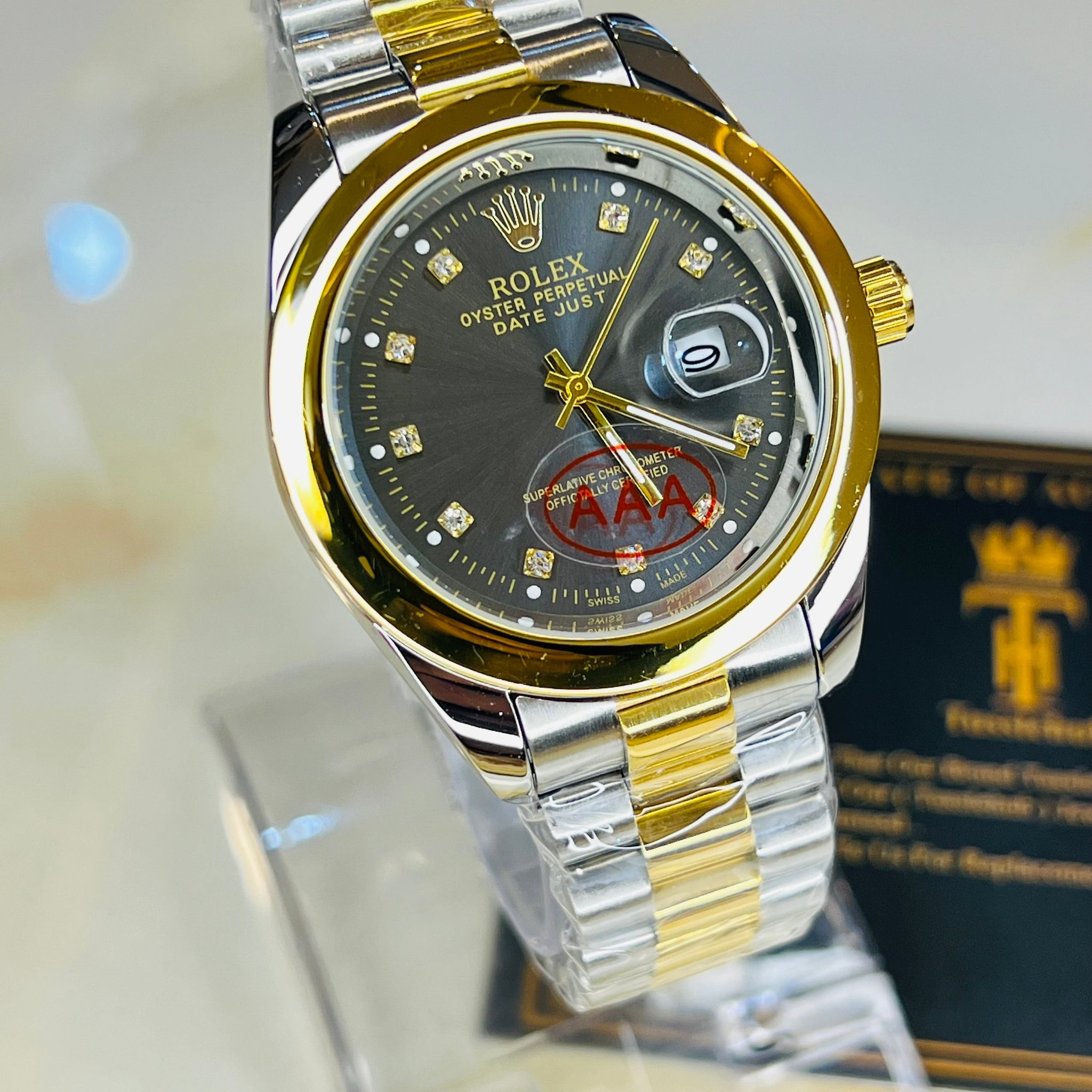 Two Tone Metallic Plain Bezel Date Just Watch