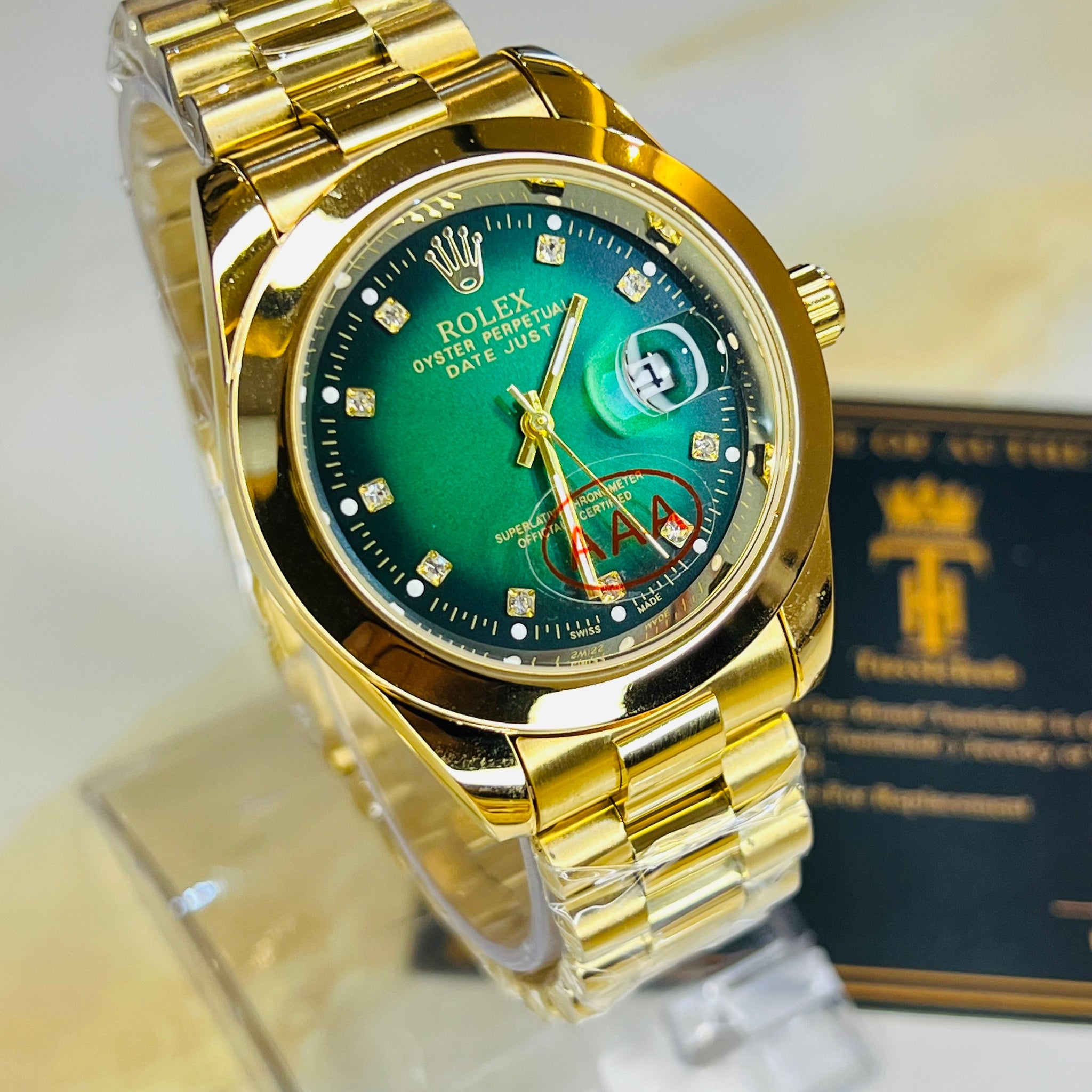 Gold Emerald Plain Bezel Date Just Watch