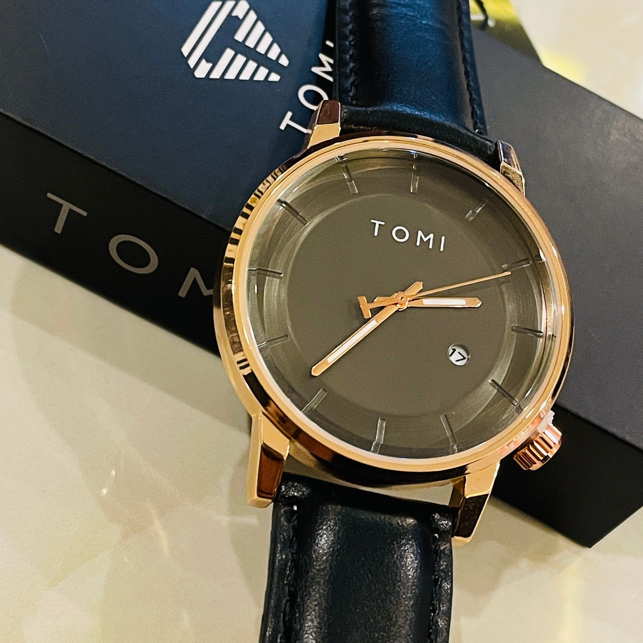 Tomi Gold Black Galaxy Watch